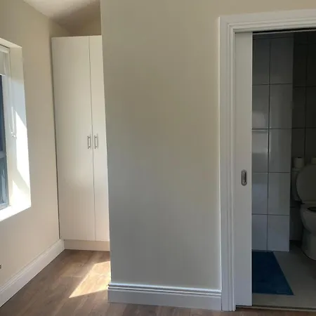 En-suite Double Near Croke Park - 2 *