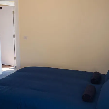En-suite Double Near Croke Park - 2 בית הארחה 3*